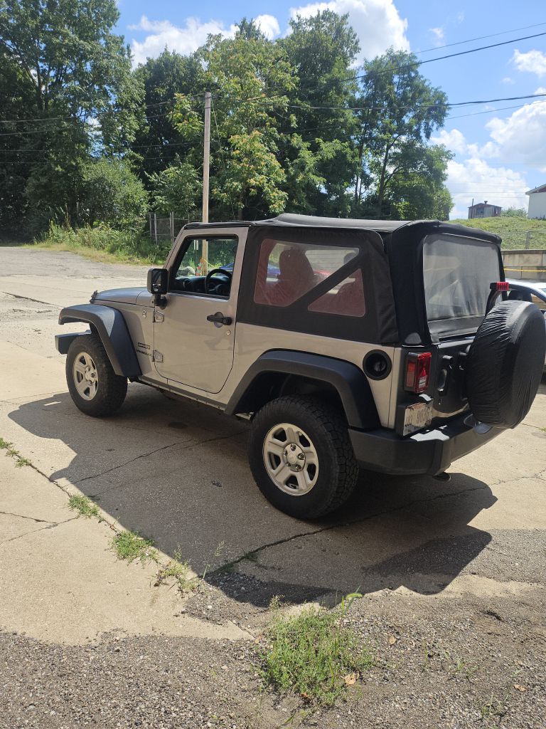 Photo 29 of this JEEP WRANGLER