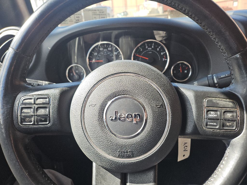 Photo 7 of this JEEP WRANGLER