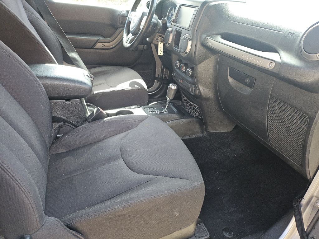 Photo 11 of this JEEP WRANGLER
