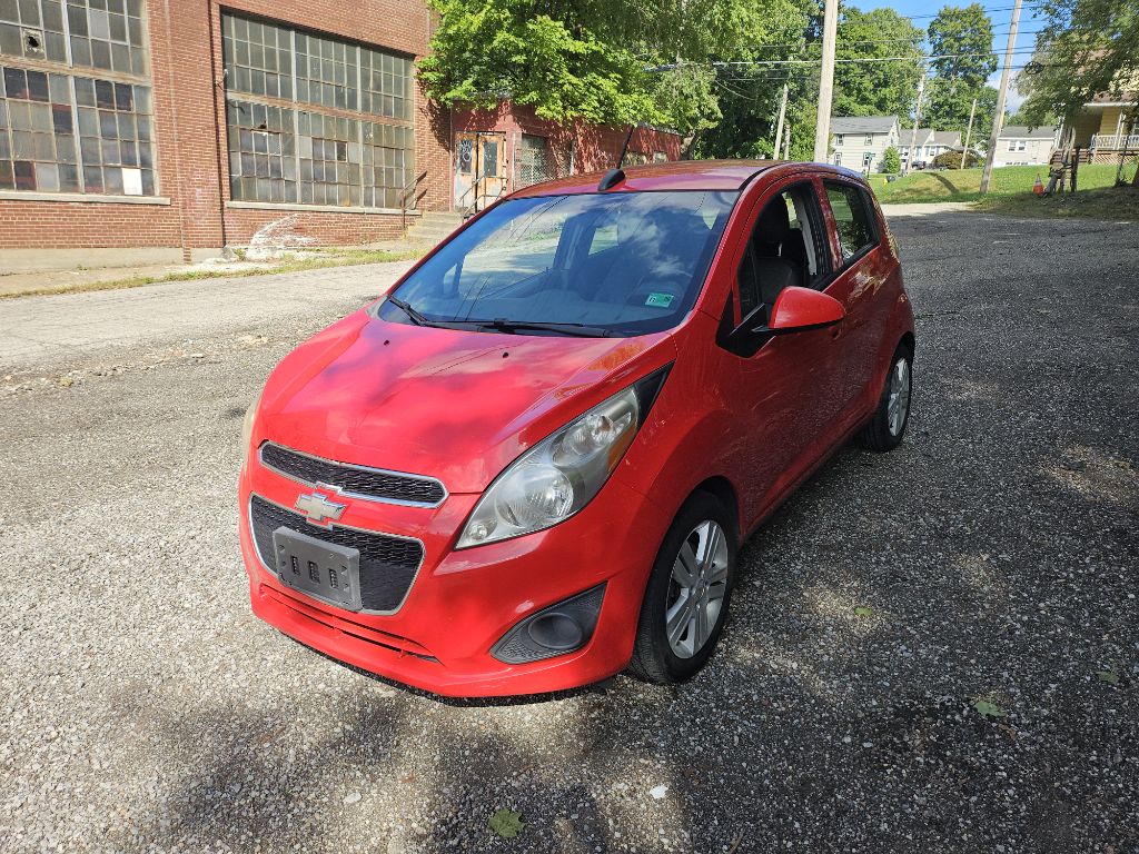 Photo 3 of this CHEVROLET SPARK