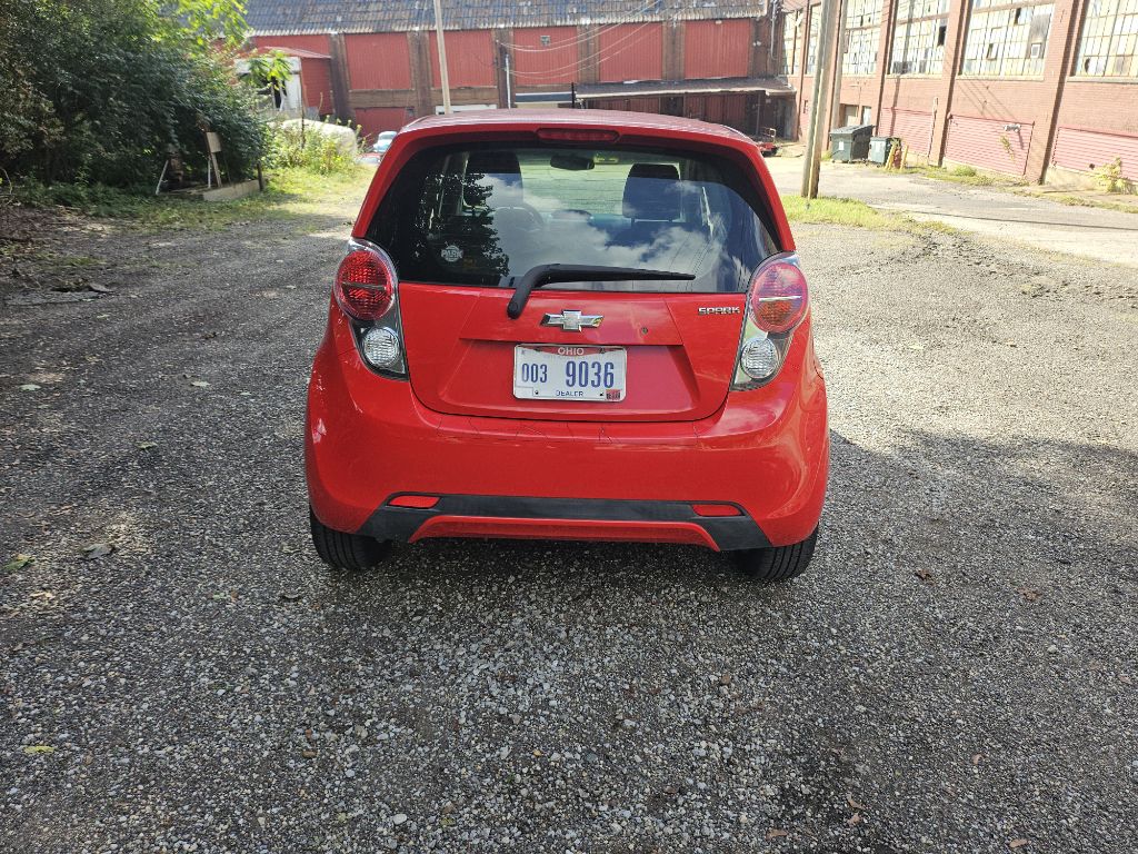 Photo 2 of this CHEVROLET SPARK