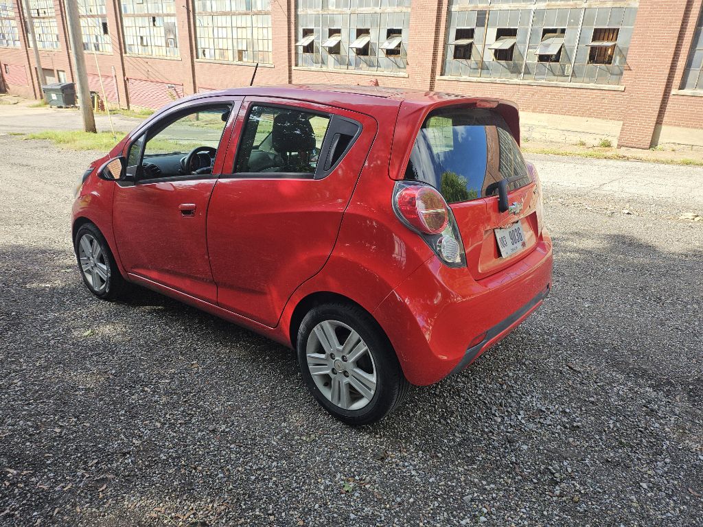Photo 4 of this CHEVROLET SPARK