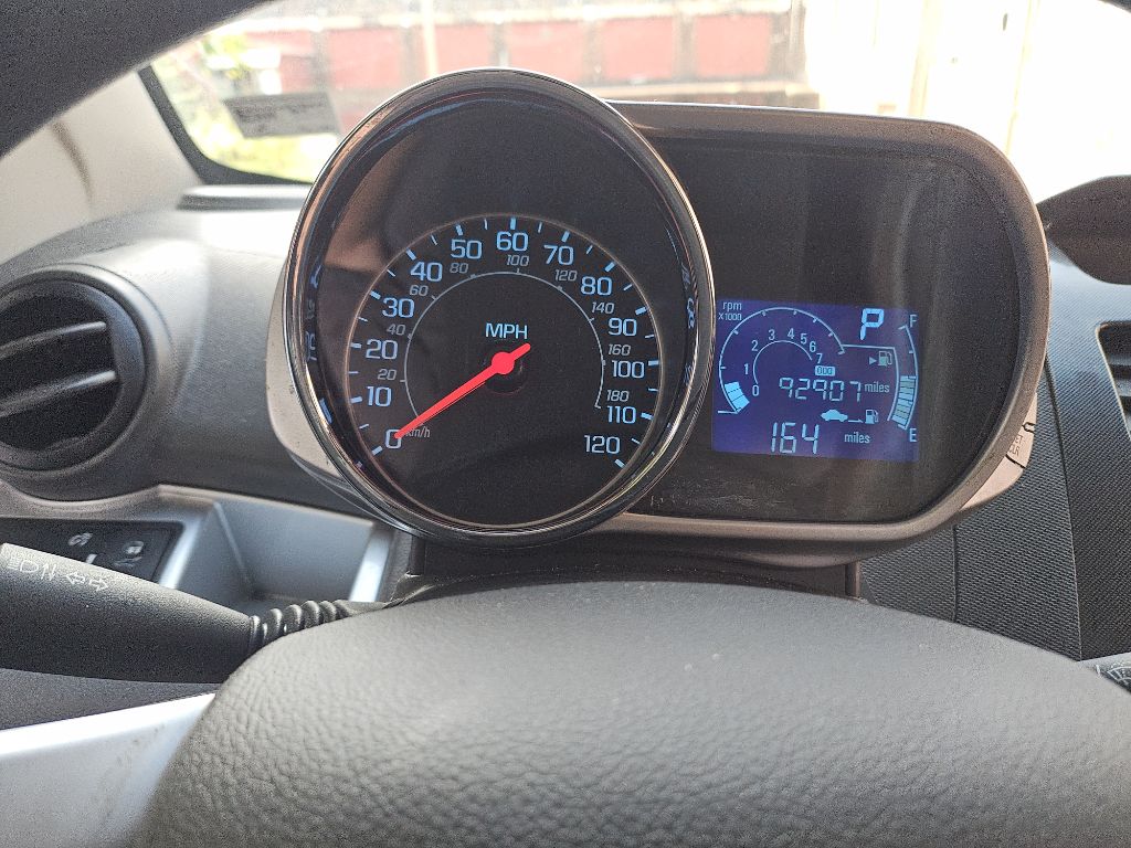 Photo 8 of this CHEVROLET SPARK