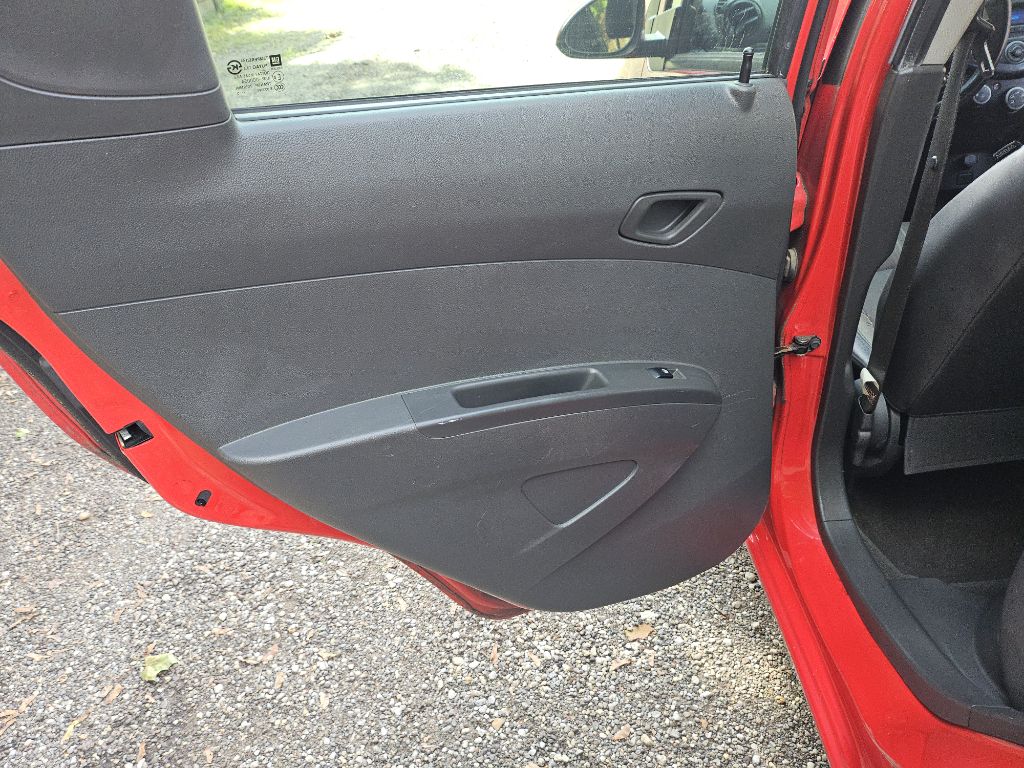 Photo 15 of this CHEVROLET SPARK