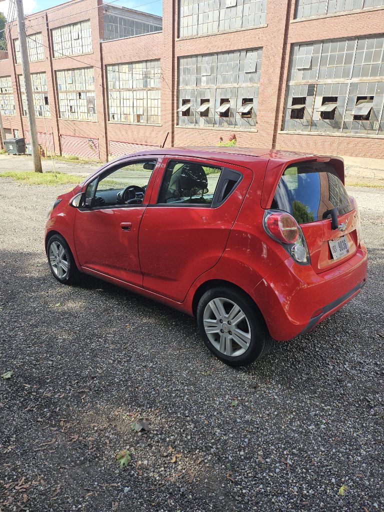 Photo 17 of this CHEVROLET SPARK