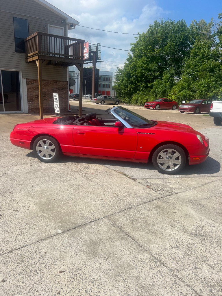 2003 Ford Thunderbird Deluxe photo 2