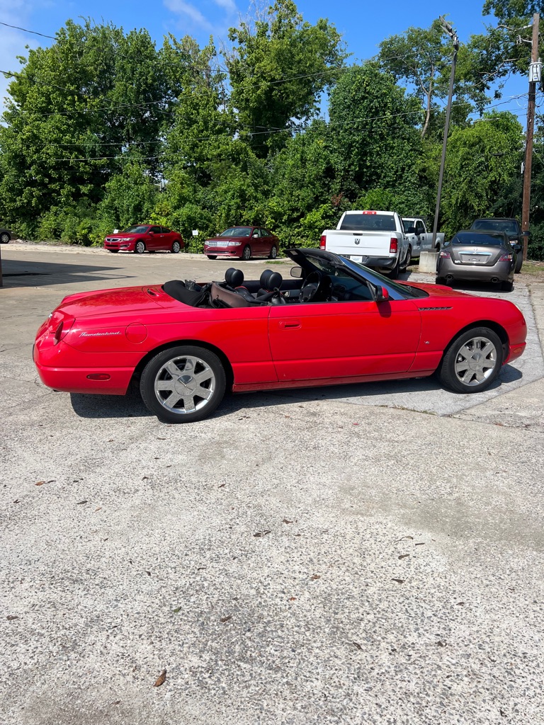 2003 Ford Thunderbird Deluxe photo 3
