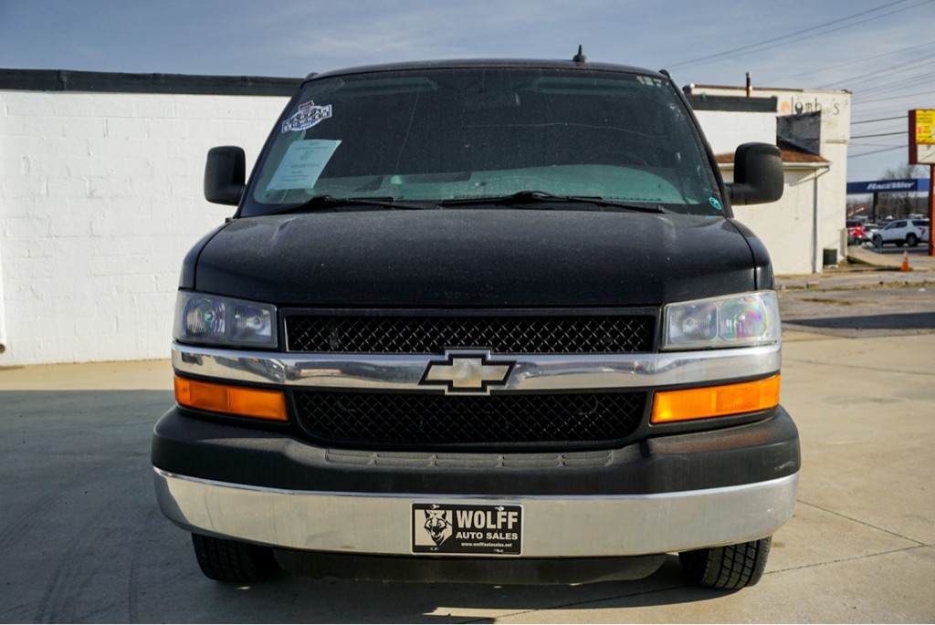 2016 Chevrolet Express 2500 Cargo photo 3