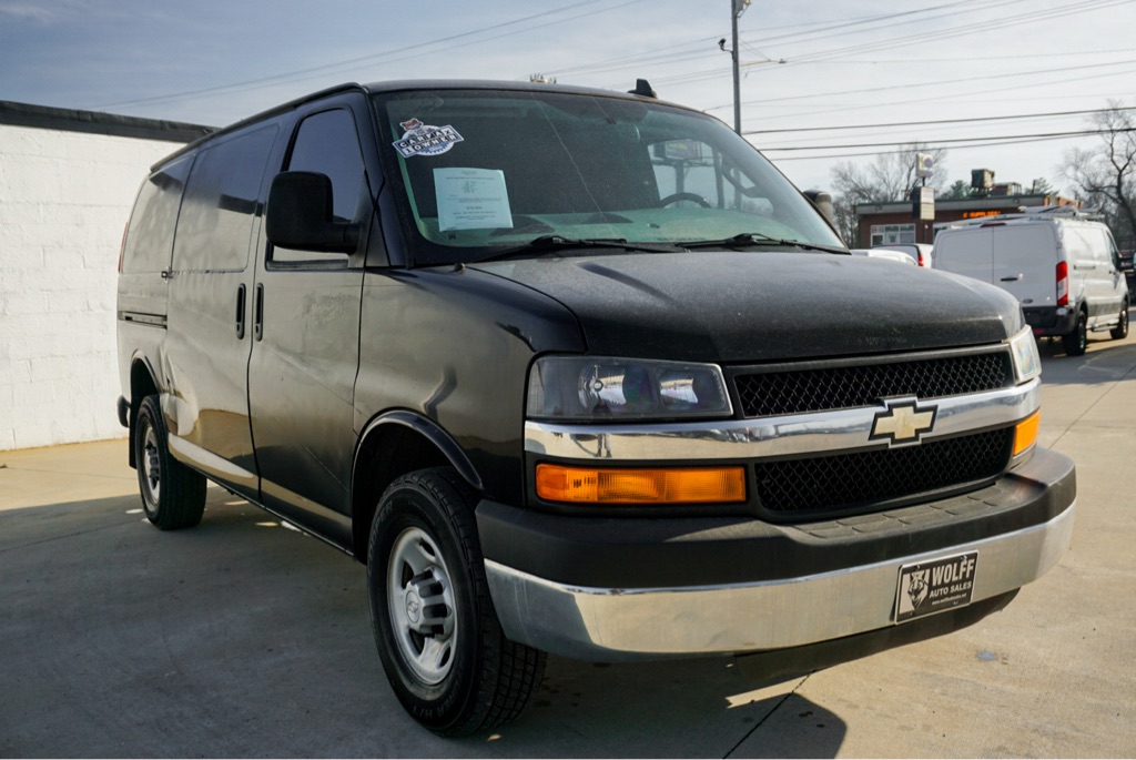 2016 Chevrolet Express 2500 Cargo photo 4