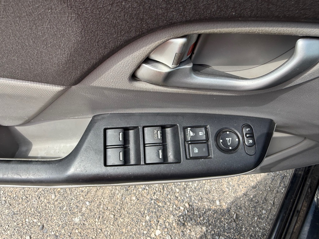 Photo 14 of this HONDA CIVIC