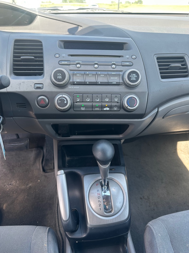 Photo 14 of this HONDA CIVIC