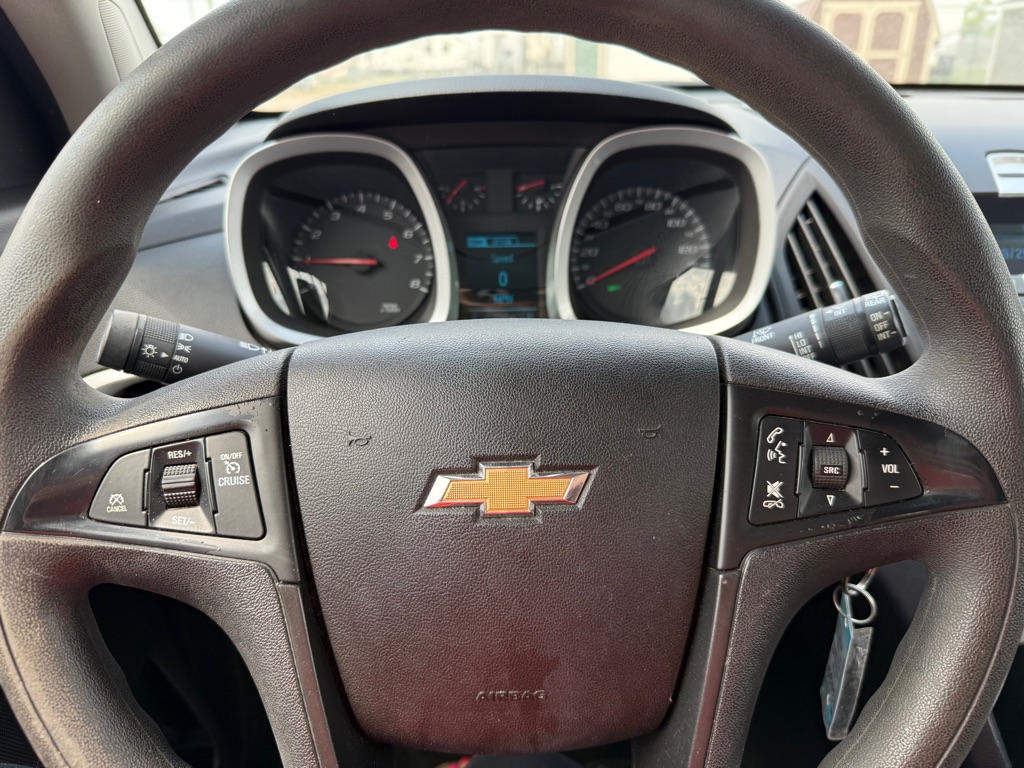 Photo 13 of this CHEVROLET EQUINOX