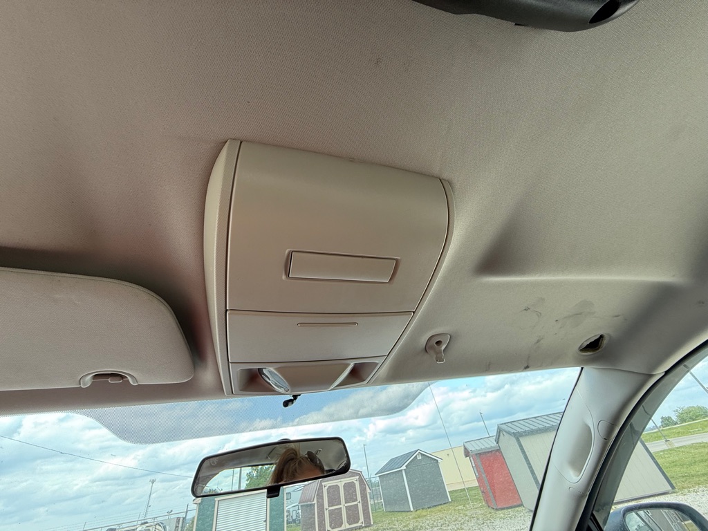 Photo 18 of this DODGE GRAND CARAVAN