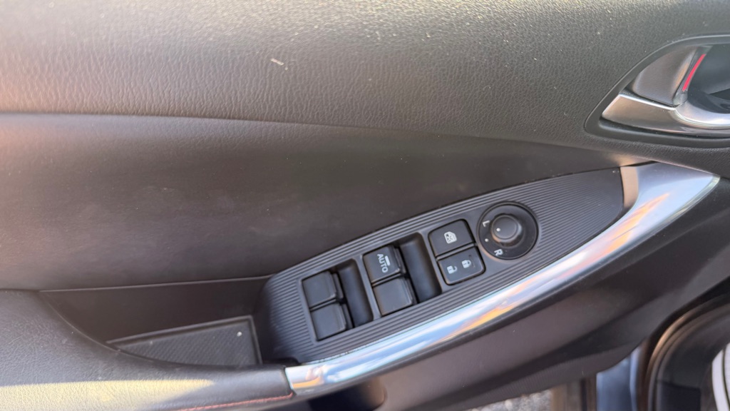 Photo 13 of this MAZDA CX-5