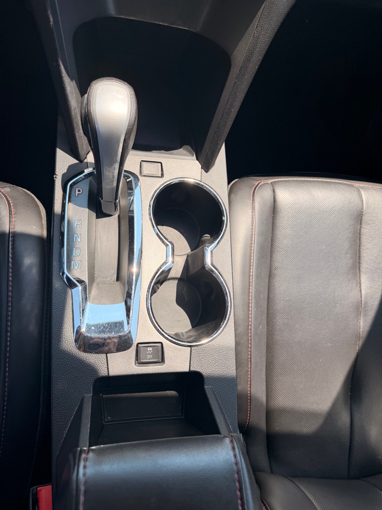 Photo 15 of this CHEVROLET EQUINOX