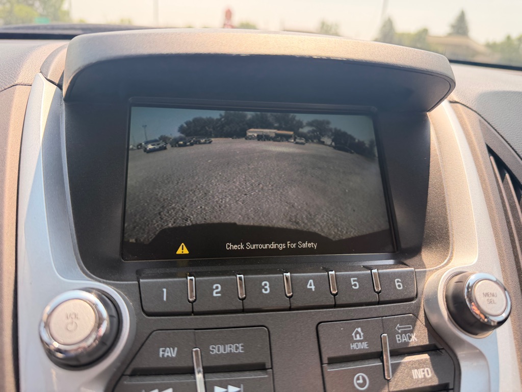Photo 18 of this CHEVROLET EQUINOX