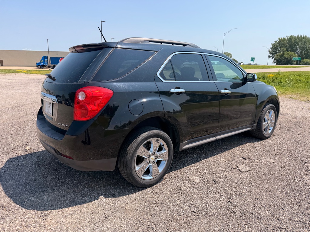 Photo 3 of this CHEVROLET EQUINOX