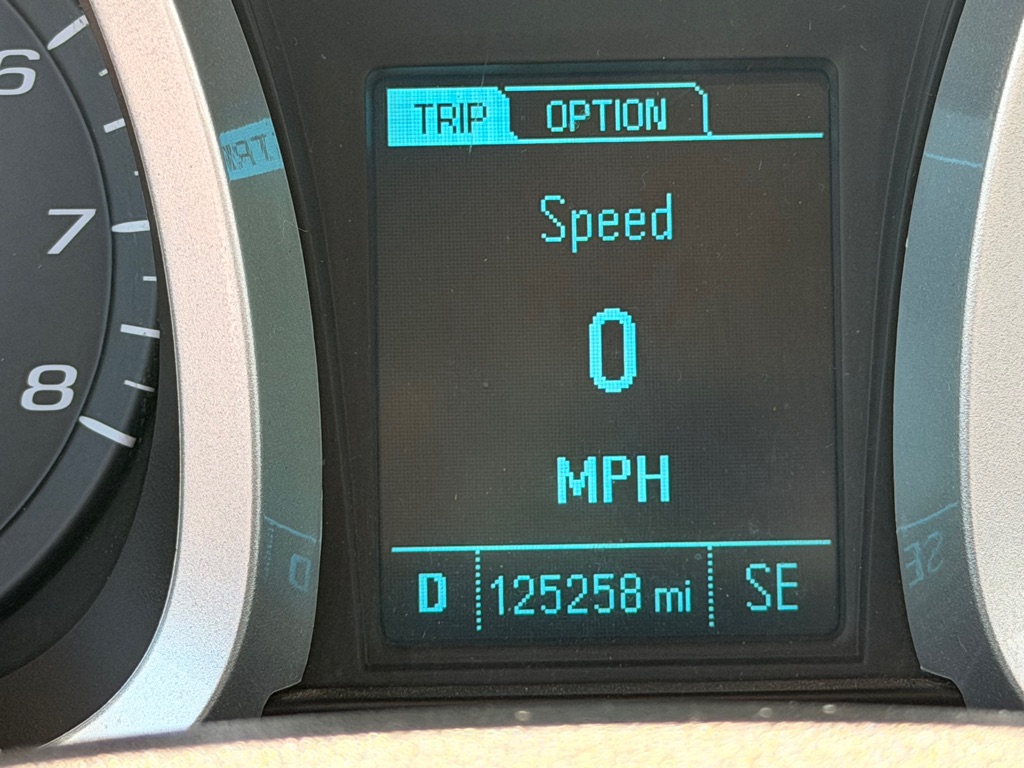 Photo 19 of this CHEVROLET EQUINOX