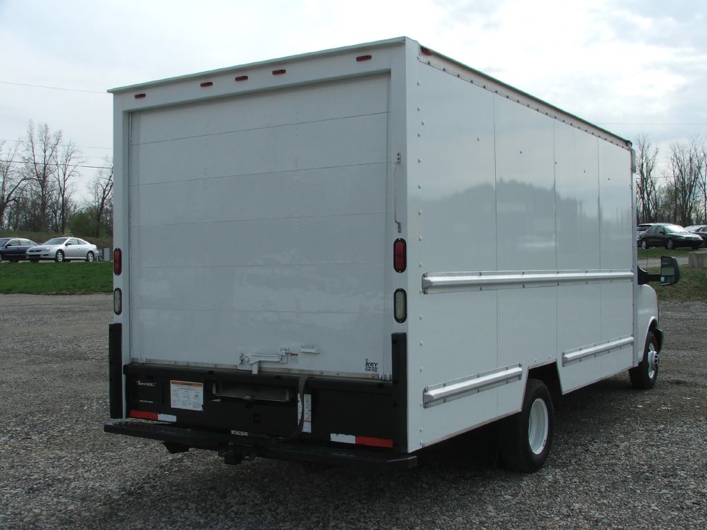 savana cutaway g3500