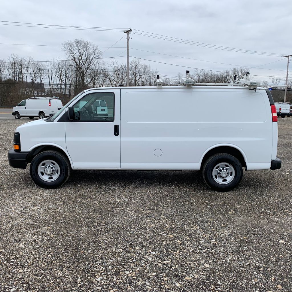 2014 CHEVROLET EXPRESS G3500 for sale in Delaware OH!