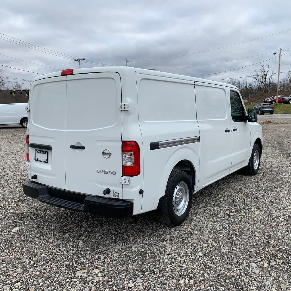 Nissan nv 1500