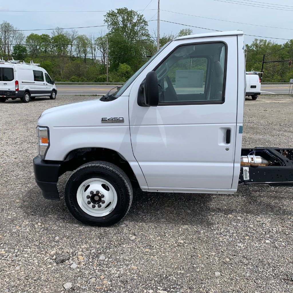 Ford econoline 2021