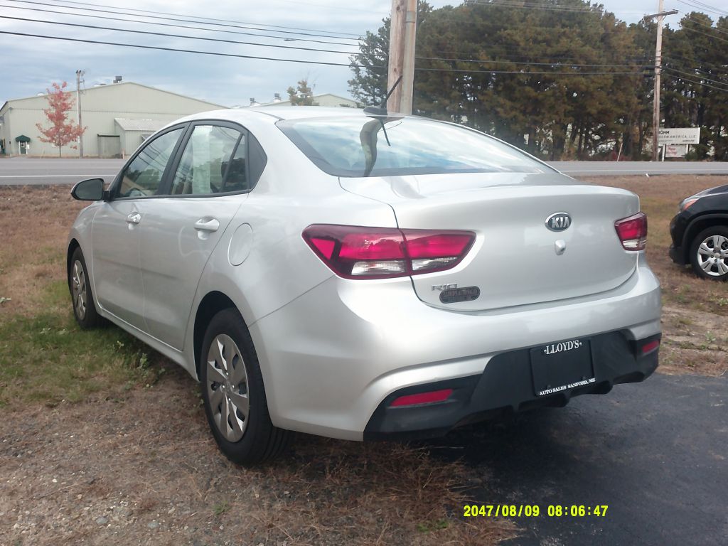 Photo 4 of this KIA RIO