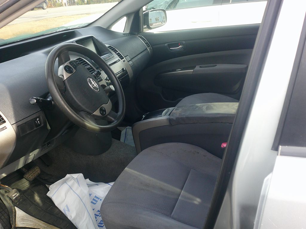 Photo 2 of this TOYOTA PRIUS