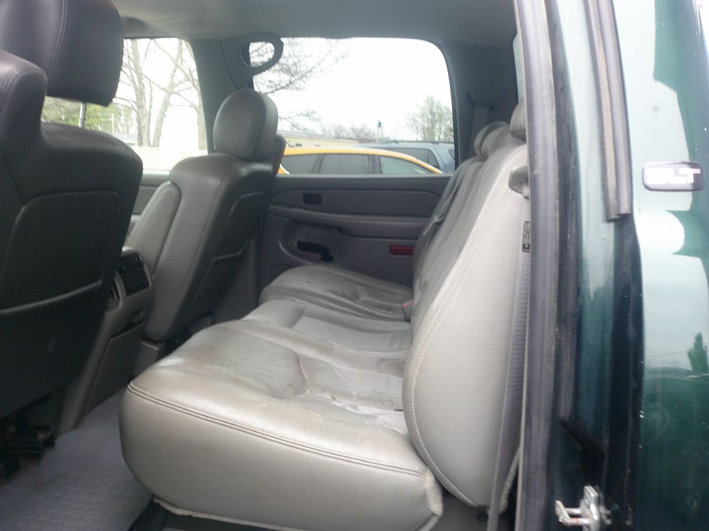 Photo 3 of this GMC NEW SIERRA