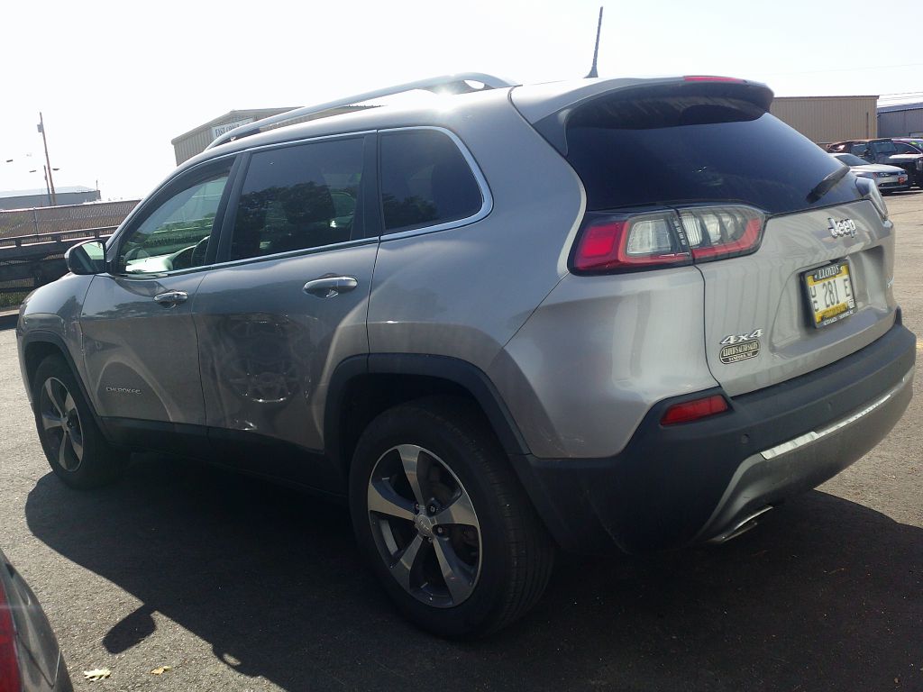 Photo 6 of this JEEP CHEROKEE