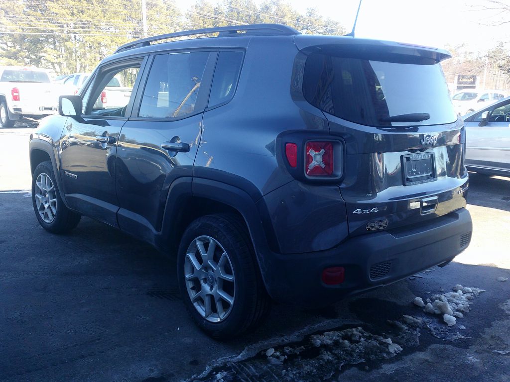 Photo 6 of this JEEP RENEGADE