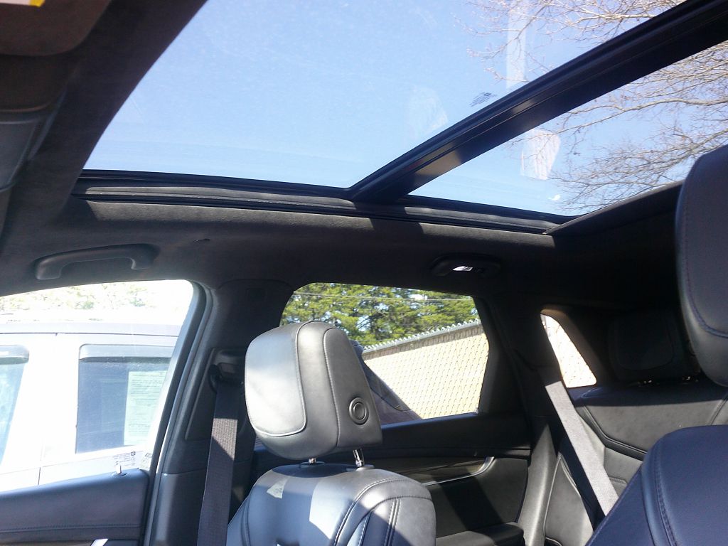 Photo 4 of this CADILLAC XT5 - PLATINUM