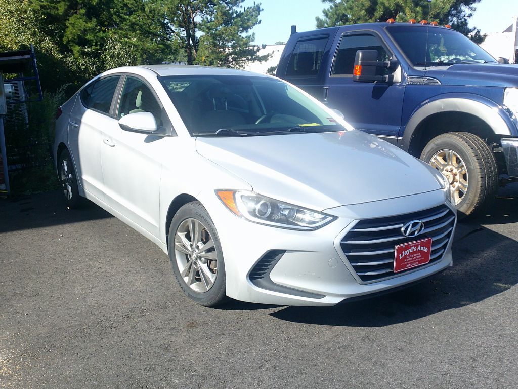 2017 HYUNDAI ELANTRA