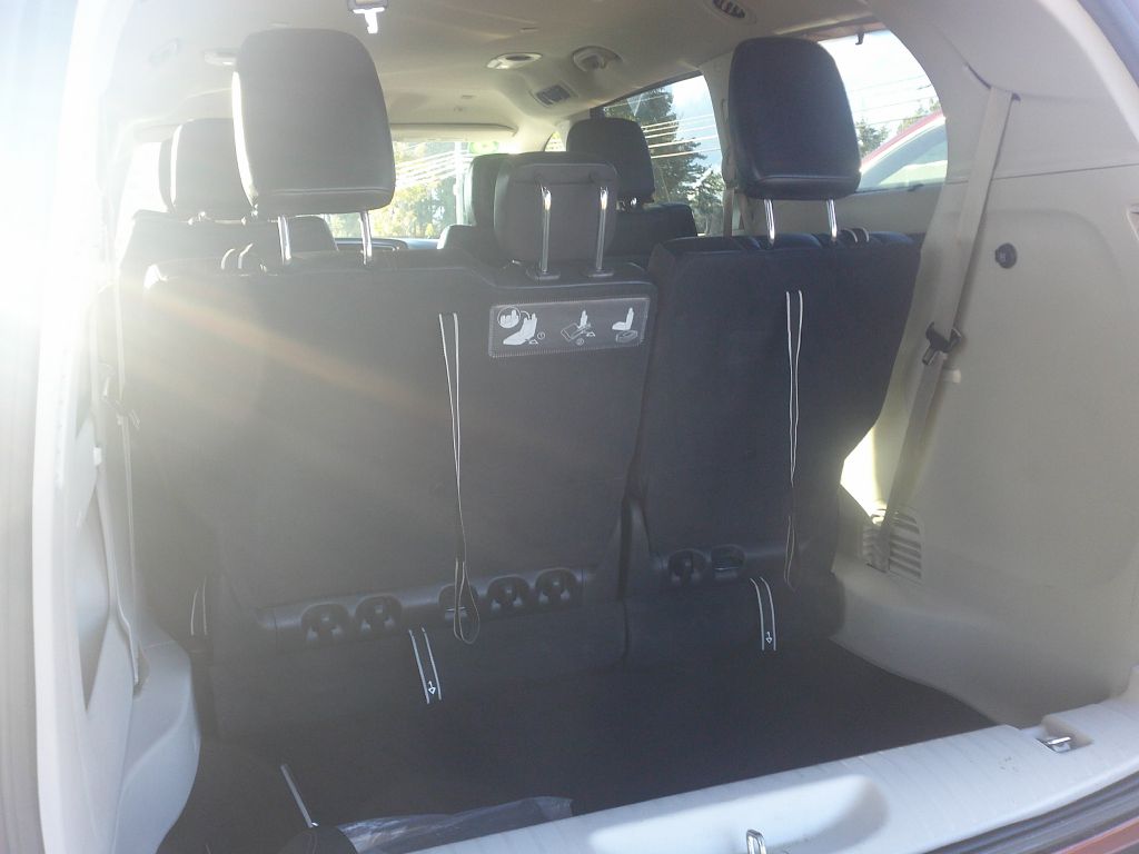 Photo 5 of this CHRYSLER PACIFICA