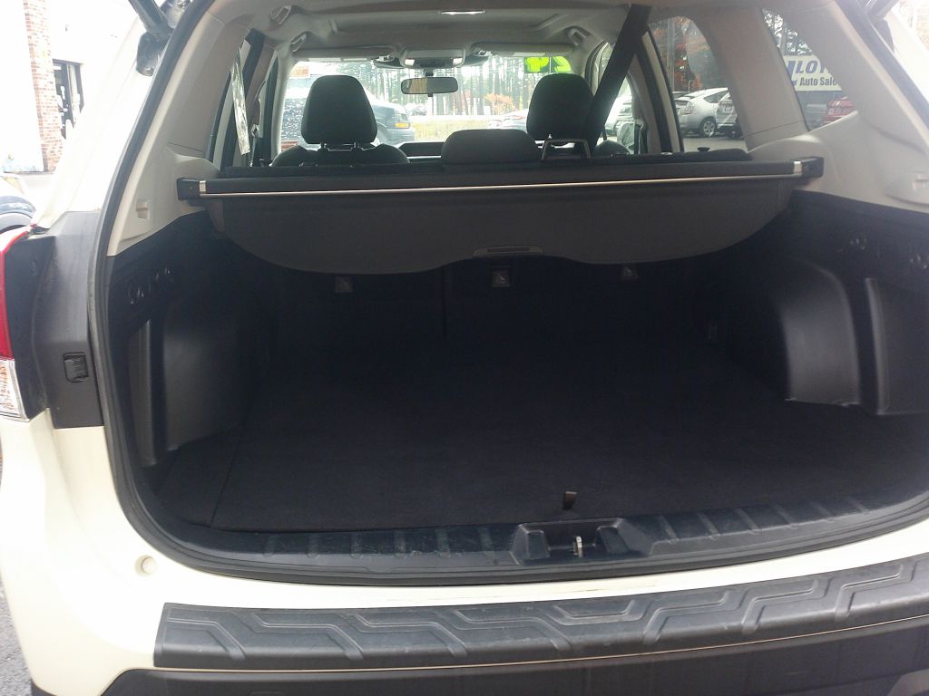 Photo 5 of this SUBARU FORESTER