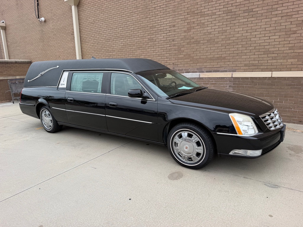 Photo 10 of this CADILLAC PROFESSIONAL CH