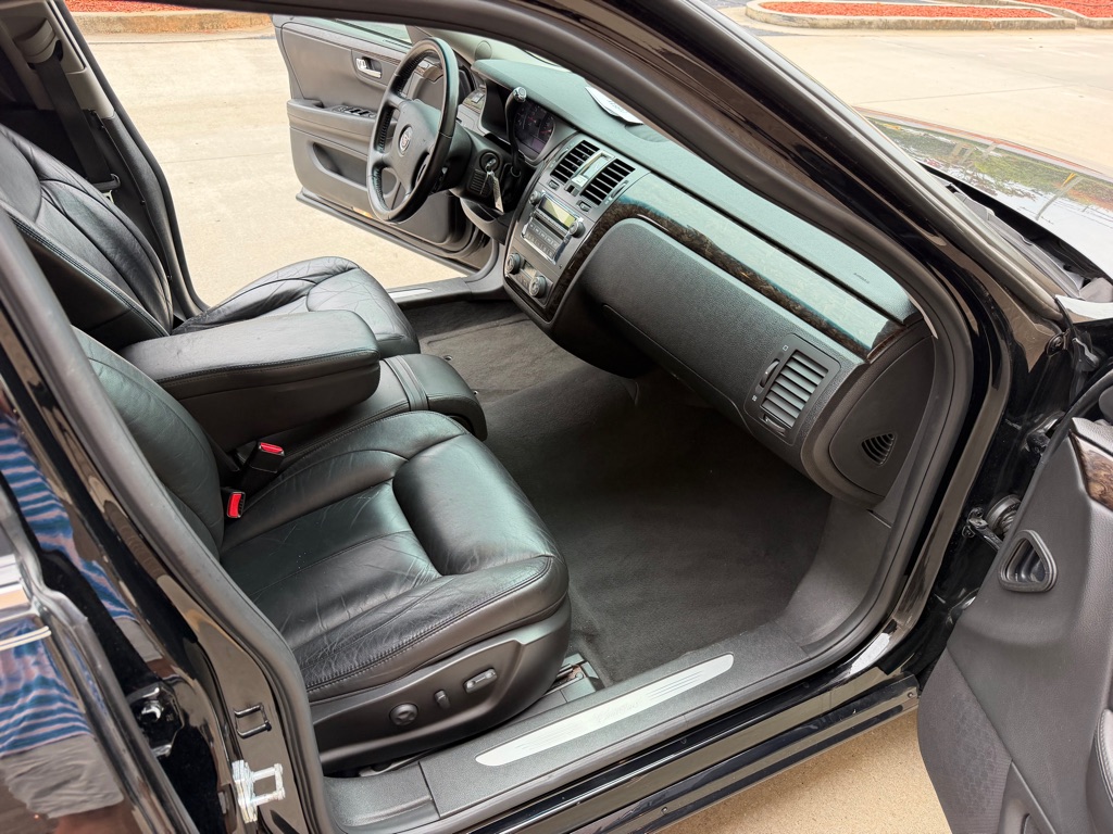 Photo 17 of this CADILLAC PROFESSIONAL CH