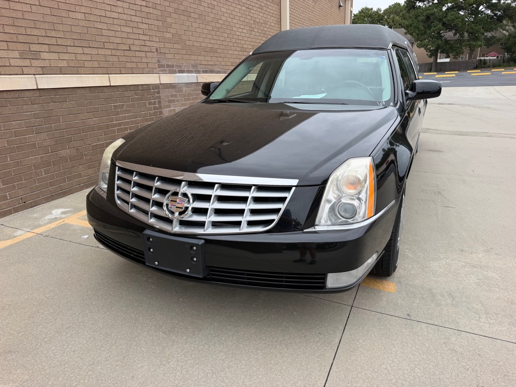 Photo 6 of this CADILLAC PROFESSIONAL CH
