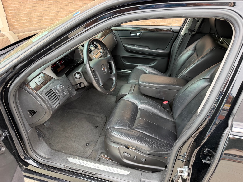 Photo 12 of this CADILLAC PROFESSIONAL CH