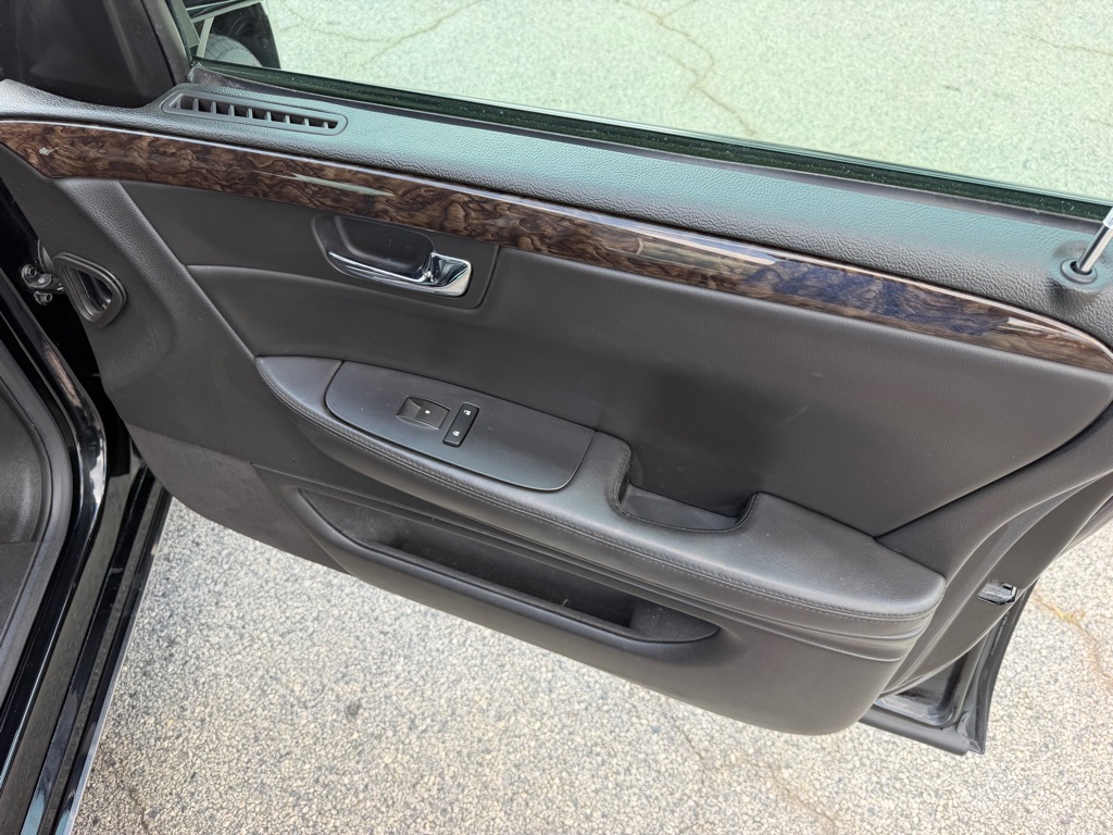 Photo 21 of this CADILLAC PROFESSIONAL CH