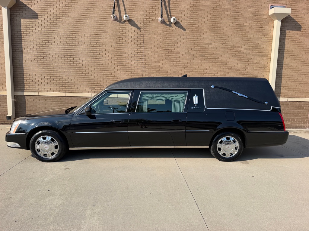 Photo 6 of this CADILLAC PROFESSIONAL CH