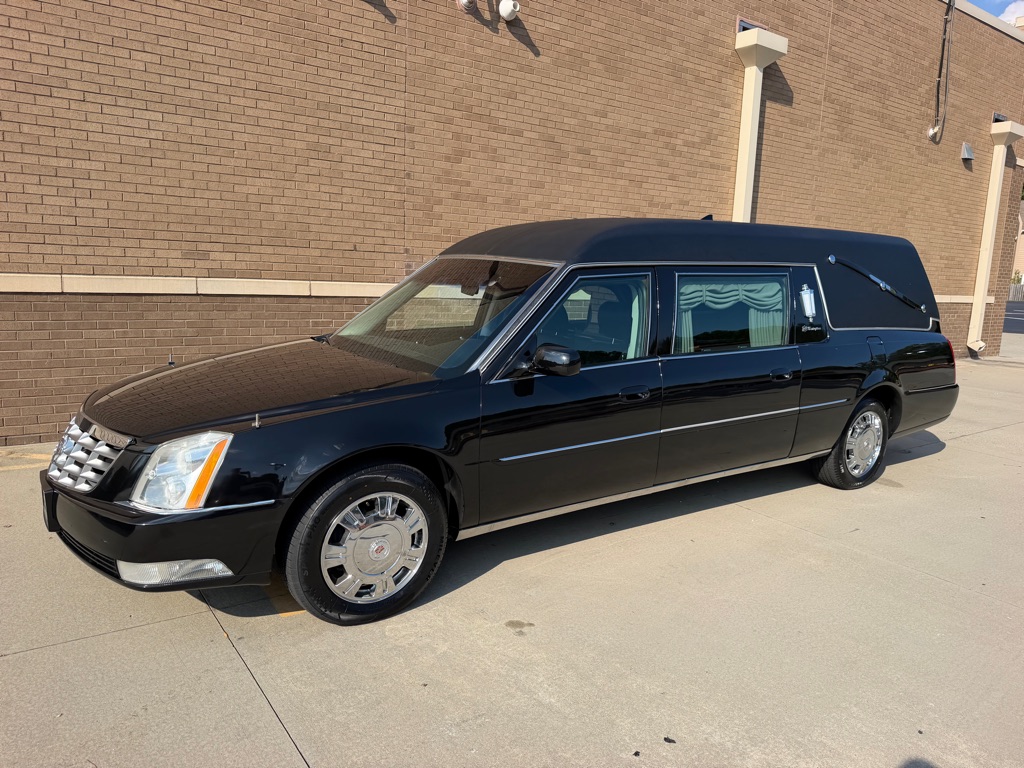Photo 3 of this CADILLAC PROFESSIONAL CH