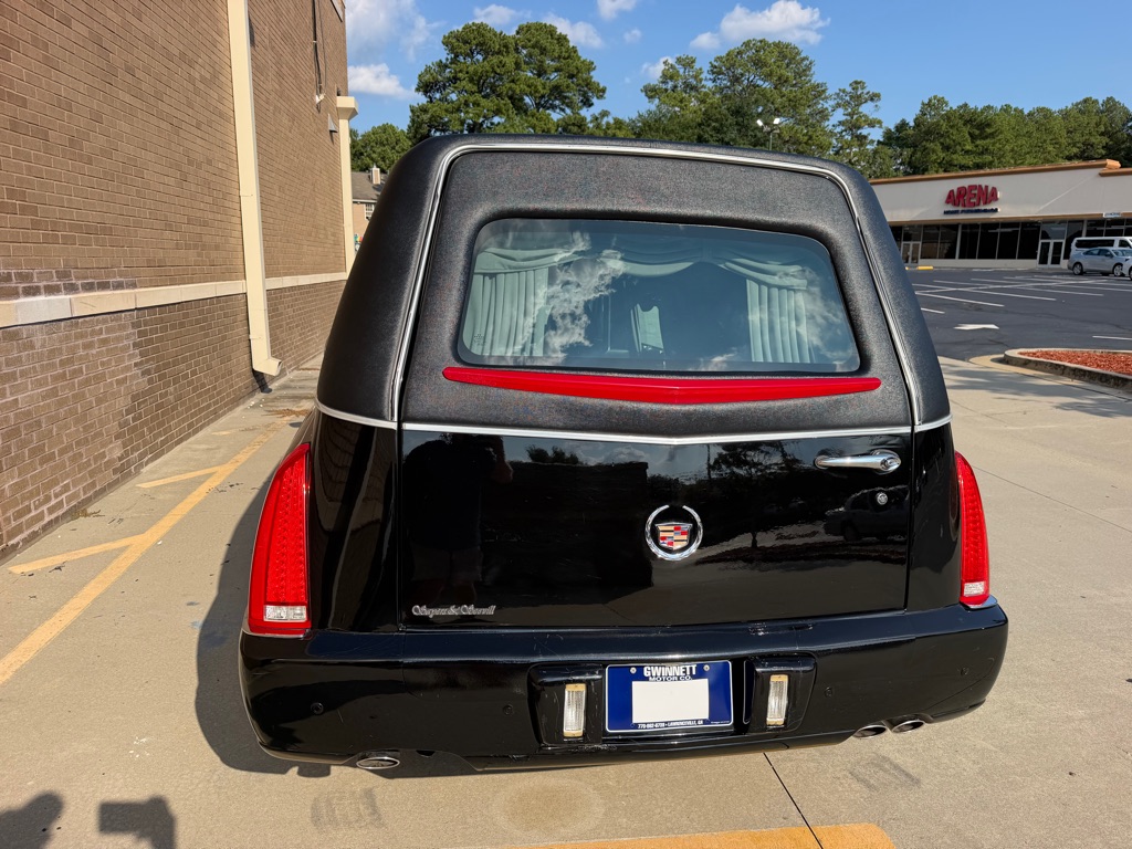 Photo 8 of this CADILLAC PROFESSIONAL CH
