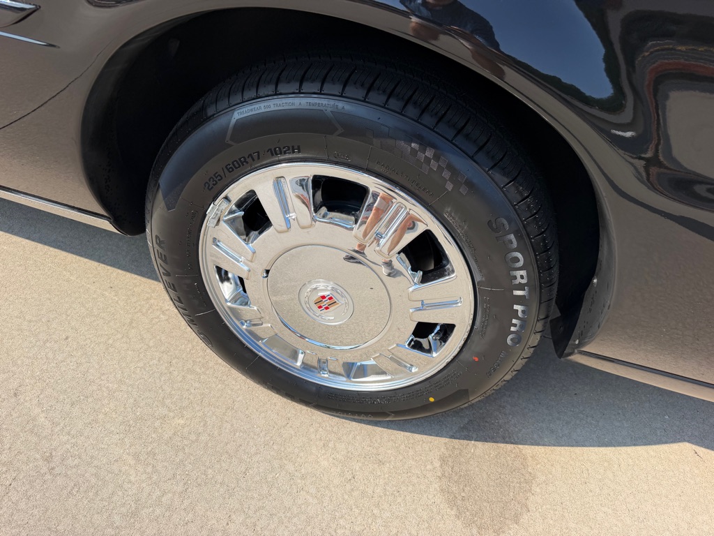 Photo 12 of this CADILLAC PROFESSIONAL CH
