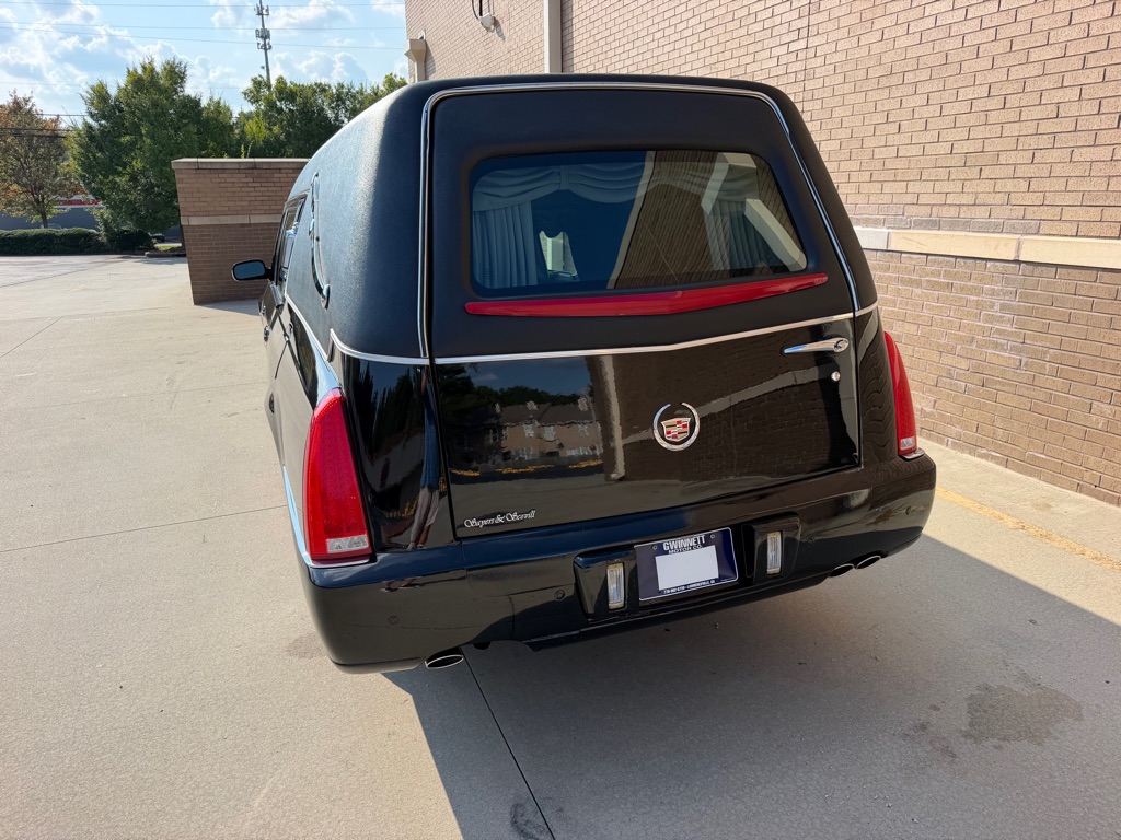 Photo 10 of this CADILLAC PROFESSIONAL CH