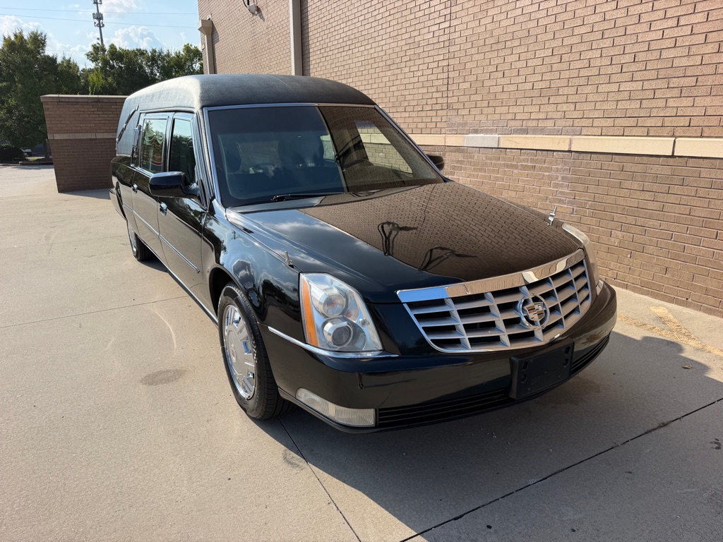 Photo 11 of this CADILLAC PROFESSIONAL CH