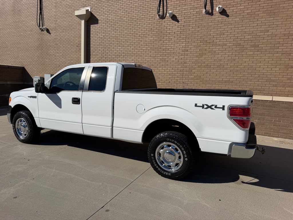 Photo 7 of this FORD F150 SC 4X4