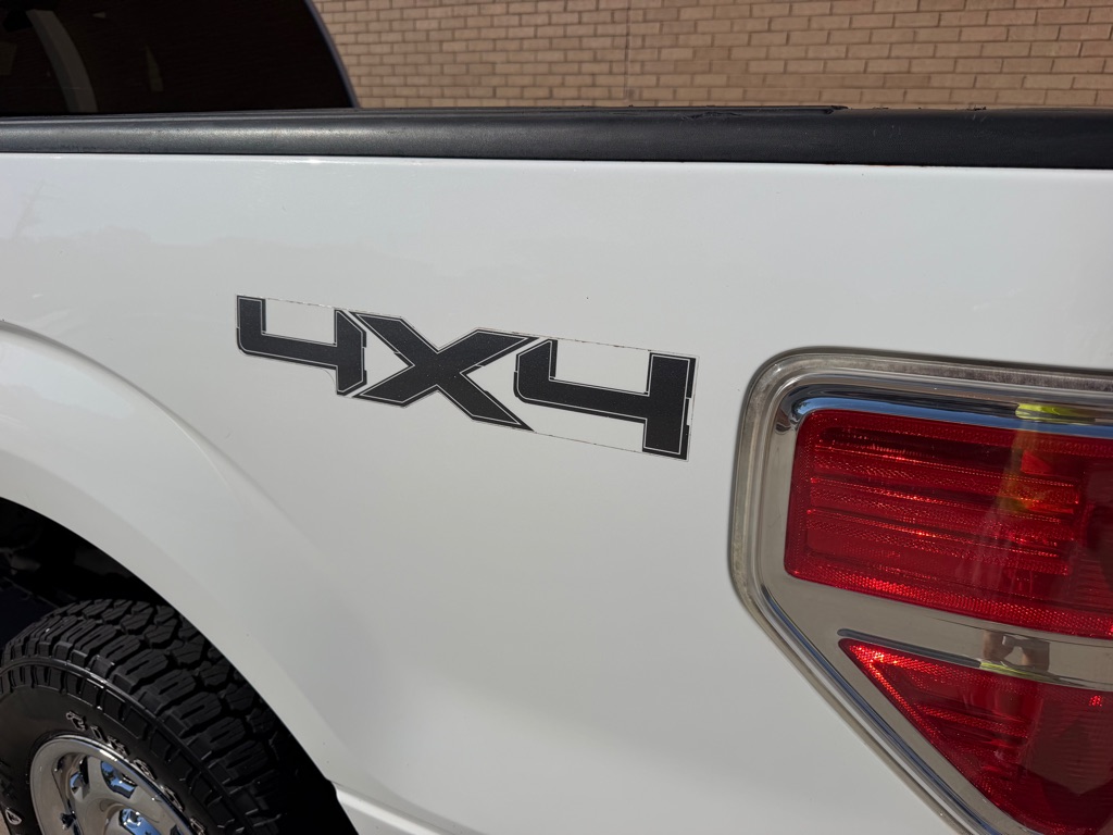 Photo 23 of this FORD F150 SC 4X4