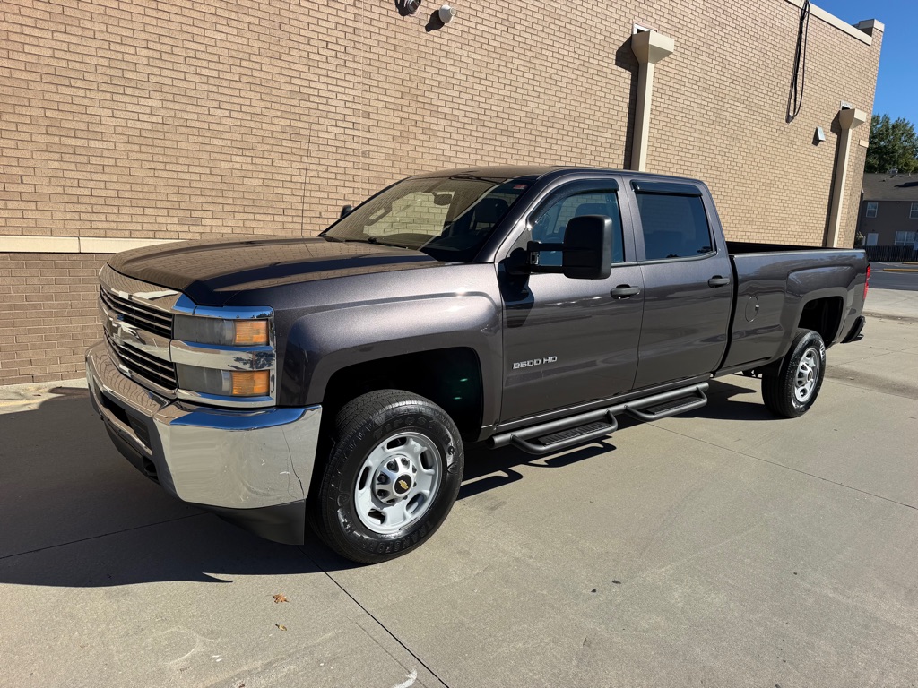 Photo 5 of this CHEVROLET SILVERADO 2500