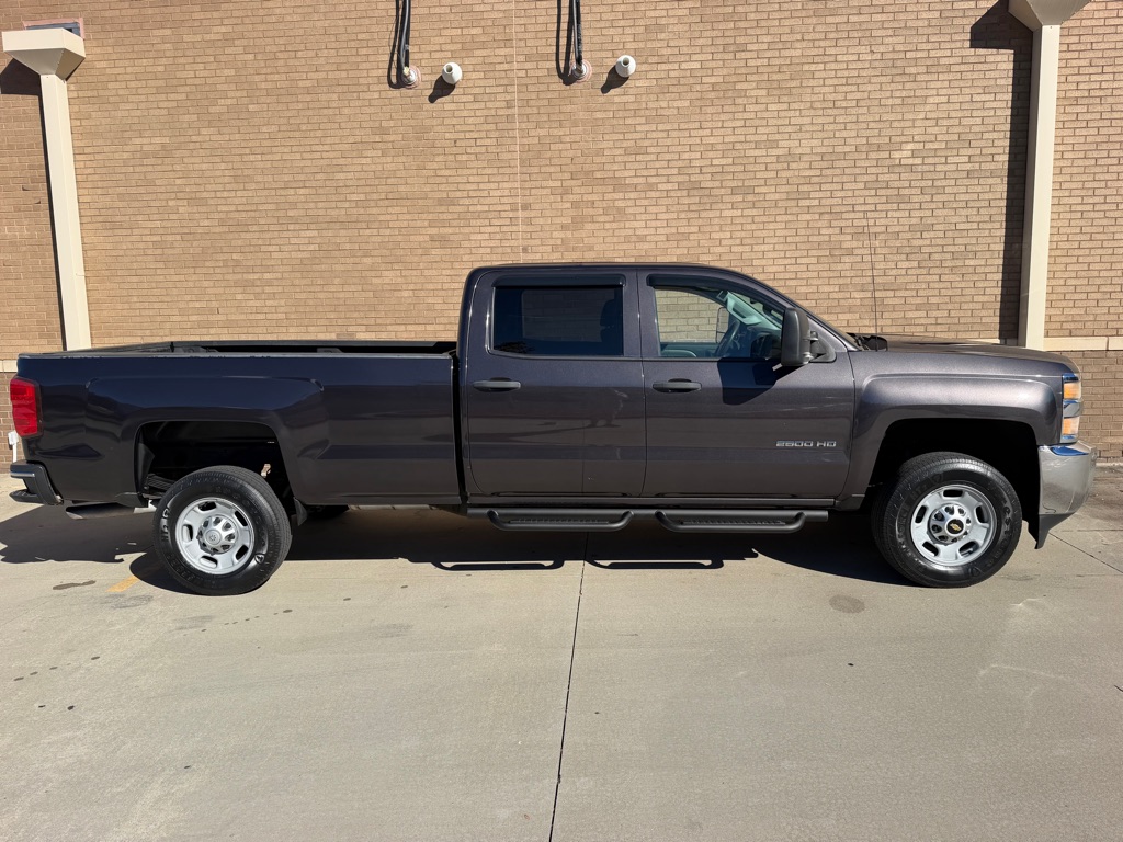 Photo 6 of this CHEVROLET SILVERADO 2500